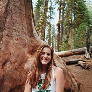 Meet your Posher, Claudia